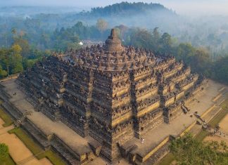 Du lịch Indonesia, khám phá ngôi đền Borobudur cổ xưa đầy bí ẩn